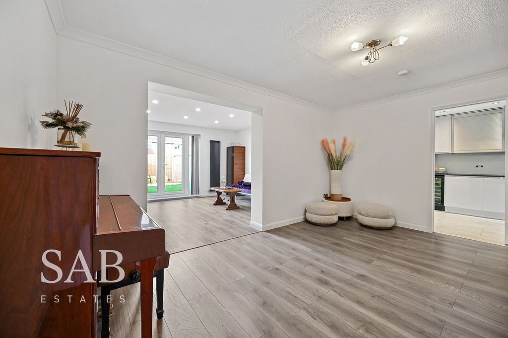 Additional image 5 of 4 bed detached house for saleKingsash Drive, Hayes UB4
