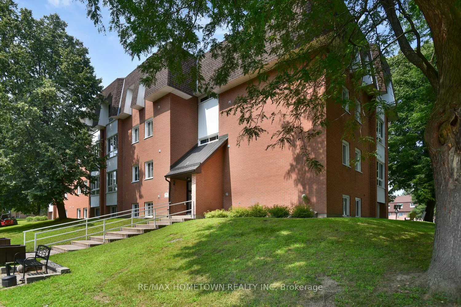 Additional image 3 of 810 Kyle Court G6