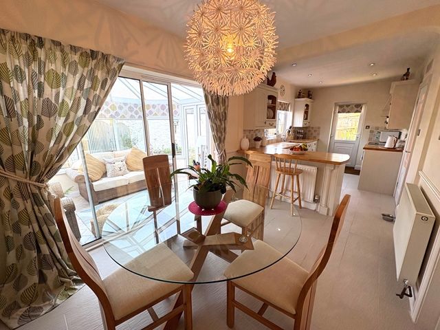 4 bed detached house for saleThe Orchard, Honiton EX14 photo 3