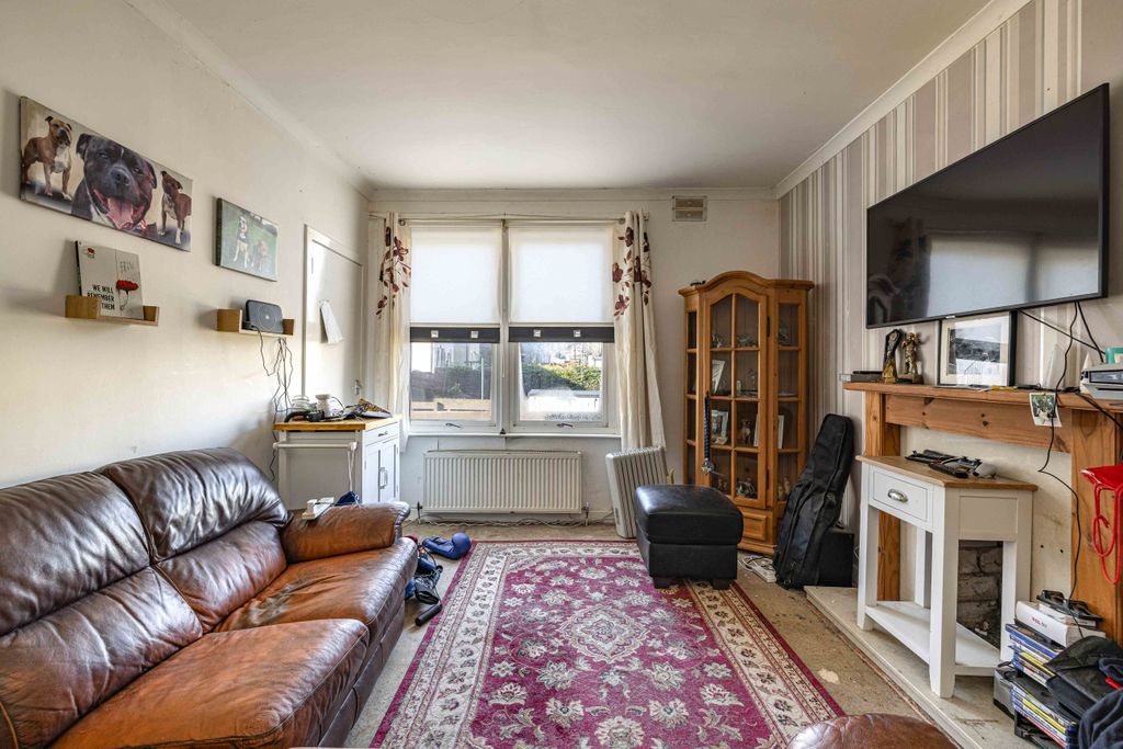 1 bed flat for saleMansfield Gardens, Hawick TD9 photo 4
