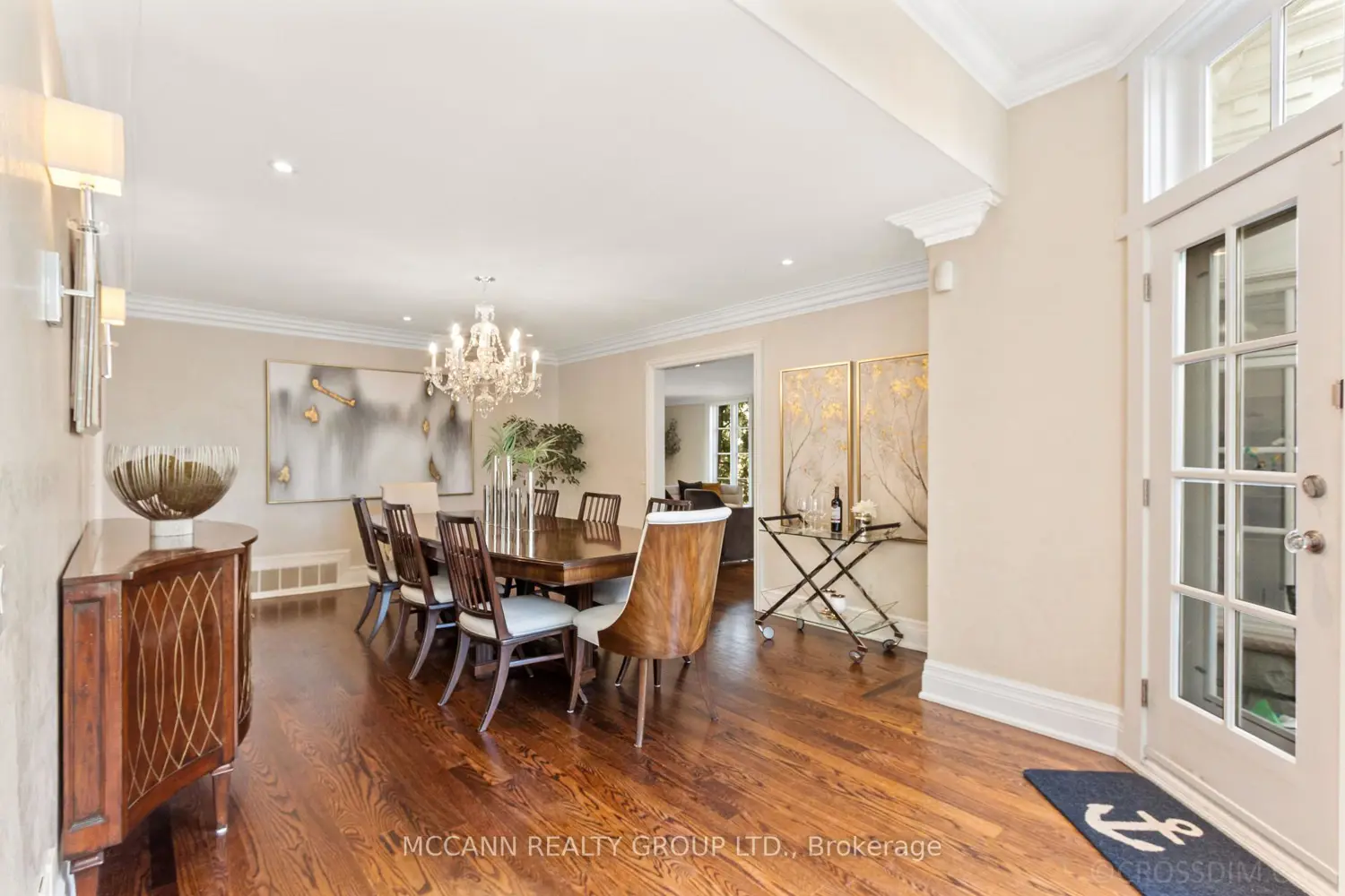 27 Strathgowan Crescent photo 2