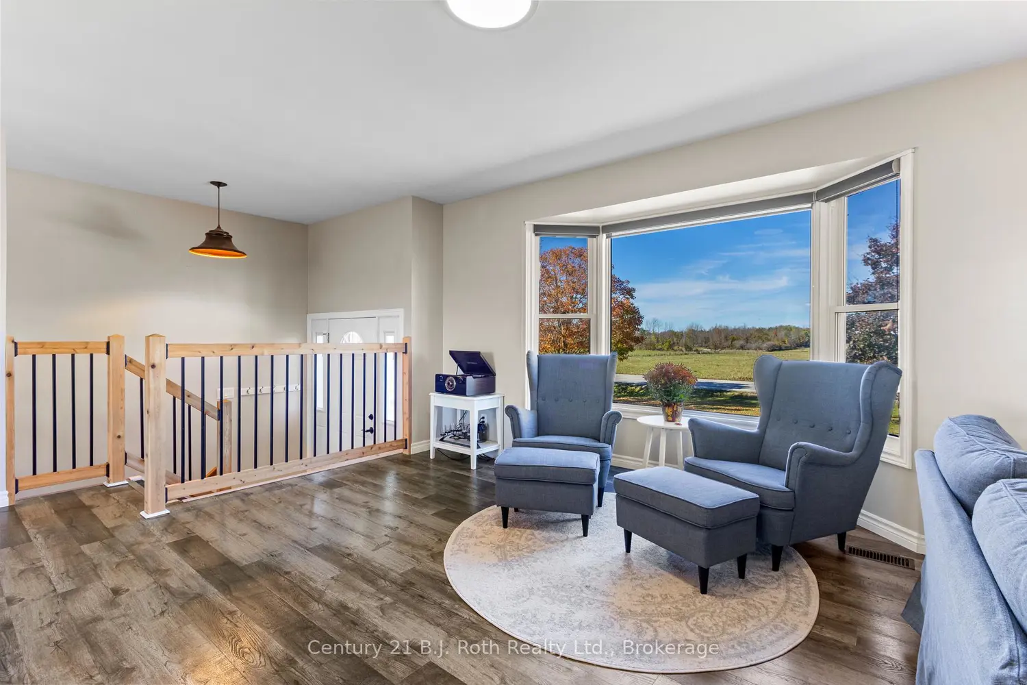 21388 Grey Rd 16 photo 2