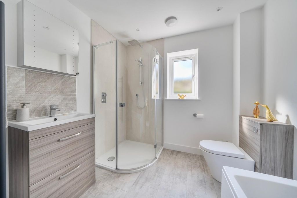 Additional image 38 of 5 bed detached house for saleNorth Close, Havant PO9