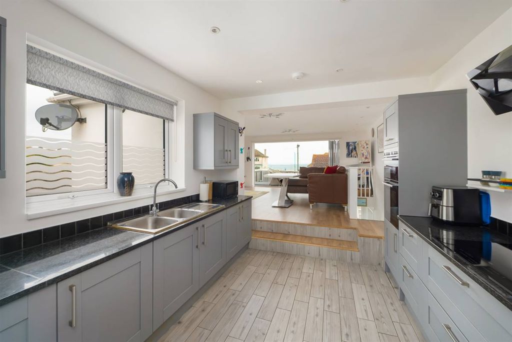 Additional image 5 of 4 bed detached house for saleThe Broadway, Herne Bay CT6