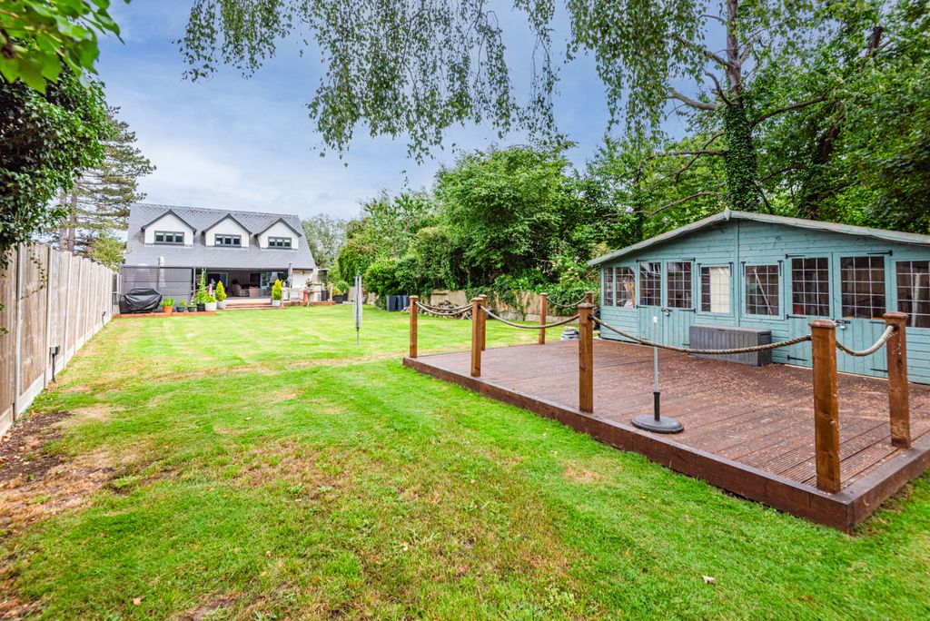 Additional image 32 of 4 bed detached house for saleAvenue Road, Dobbs Weir, Hoddesdon EN11