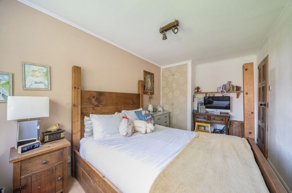 Additional image 11 of 3 bed flat for saleHeather Way, Hindhead, Surrey GU26