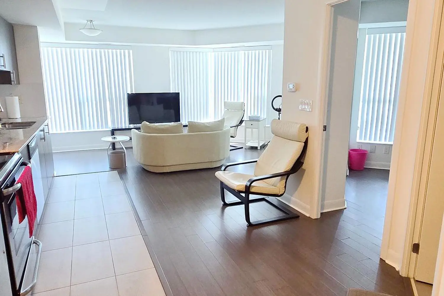 75 Norman Bethune Avenue 208