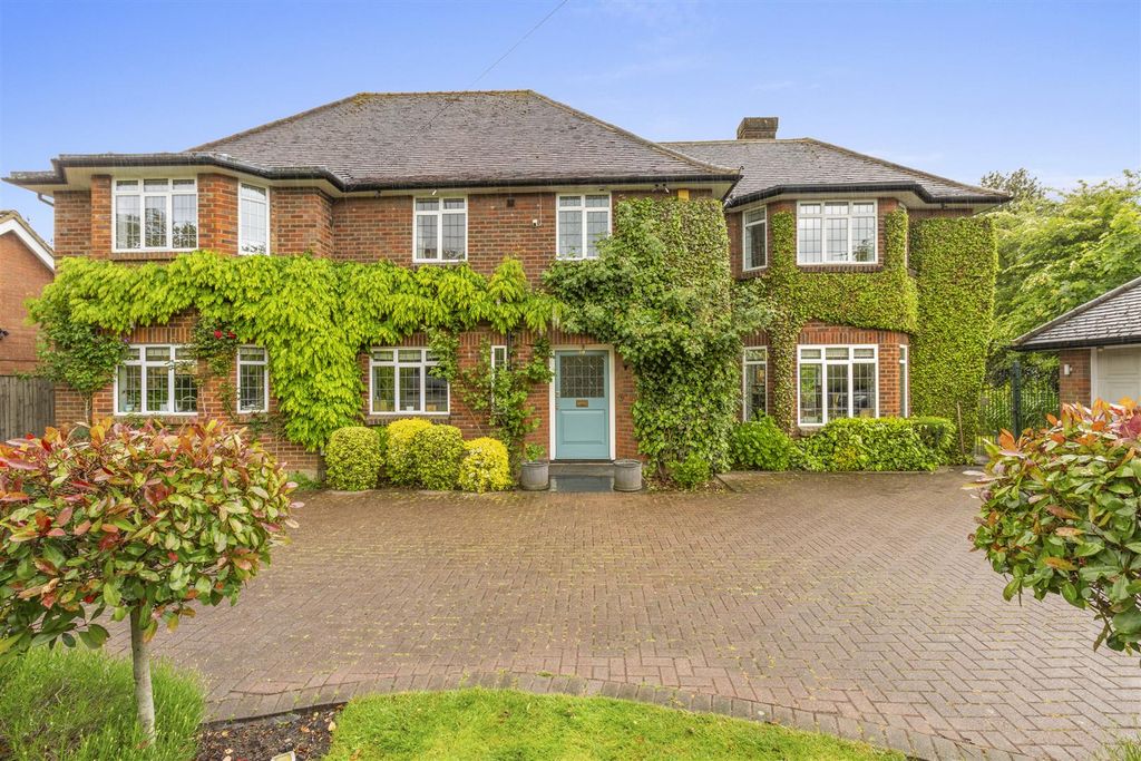 Additional image 25 of 5 bed detached house for saleMarlow Hill, High Wycombe HP11