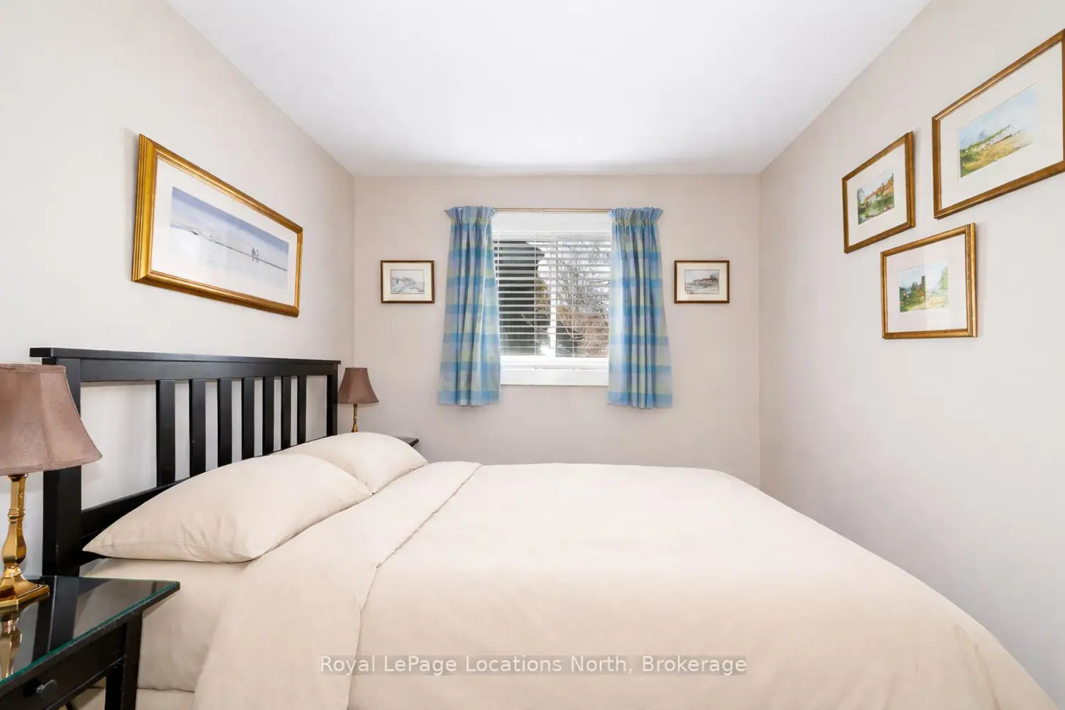 172 Escarpment Crescent photo 4