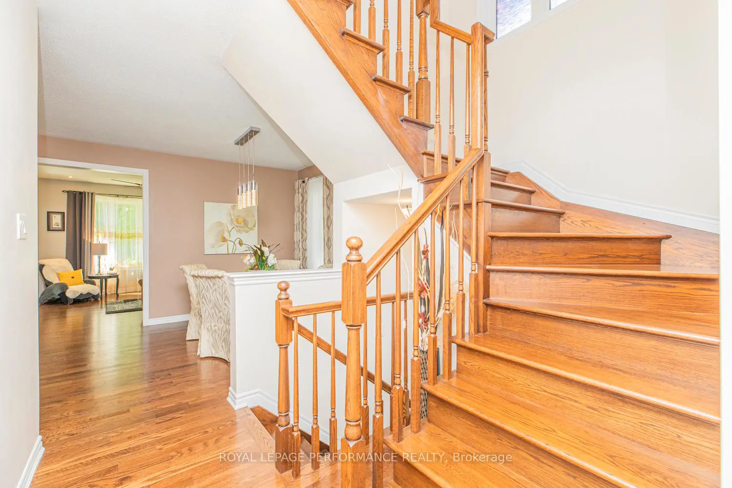 30 Summitview Drive photo 3