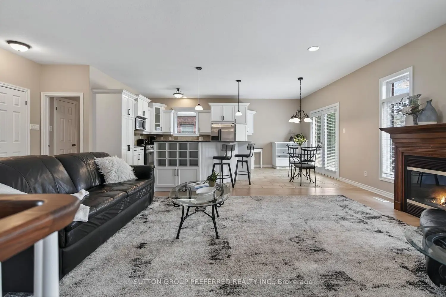 22 Springfield Way photo 3