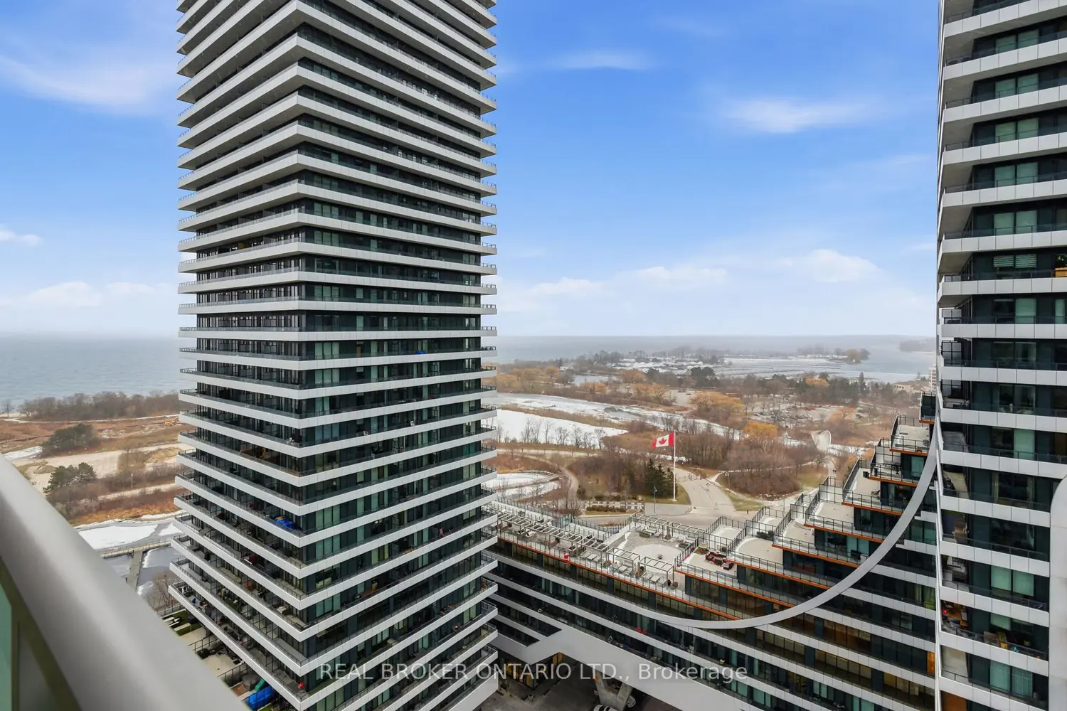 33 Shore Breeze Drive 1801 photo 5