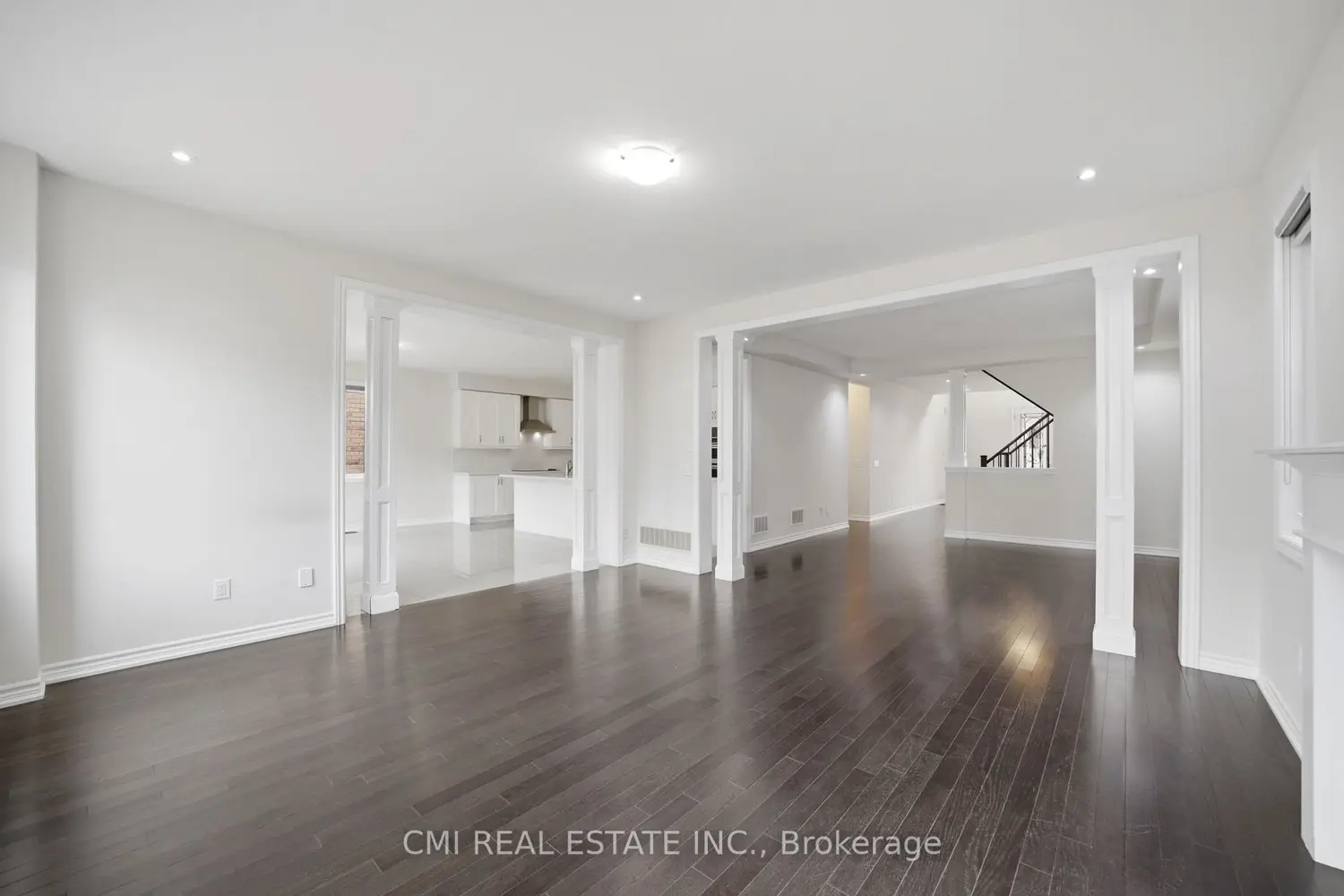 42 Valleybrook Crescent