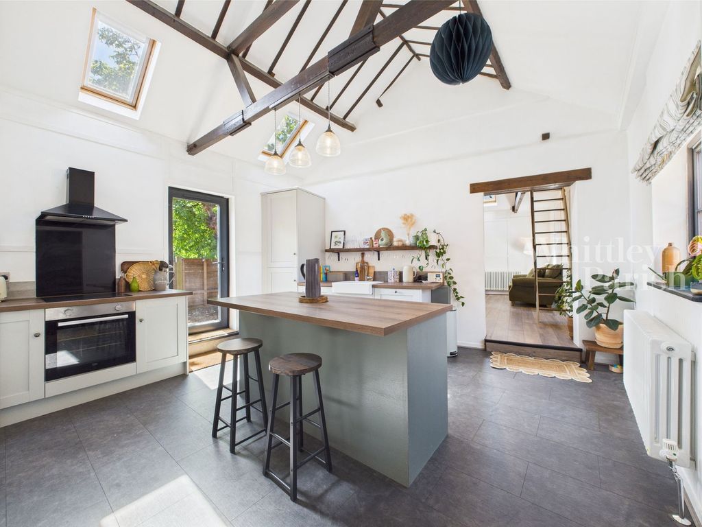 2 bed barn conversion for saleEversons Lane, Harleston IP20 photo 4