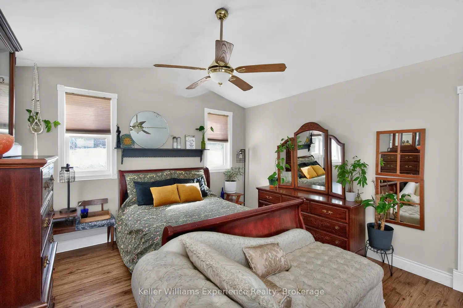 107 Pine Street photo 3