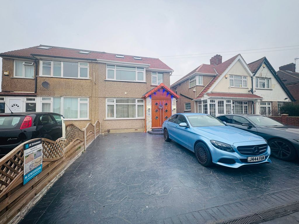Additional image 2 of 6 bed semi-detached house for saleWentworth Crescent, Hayes UB3