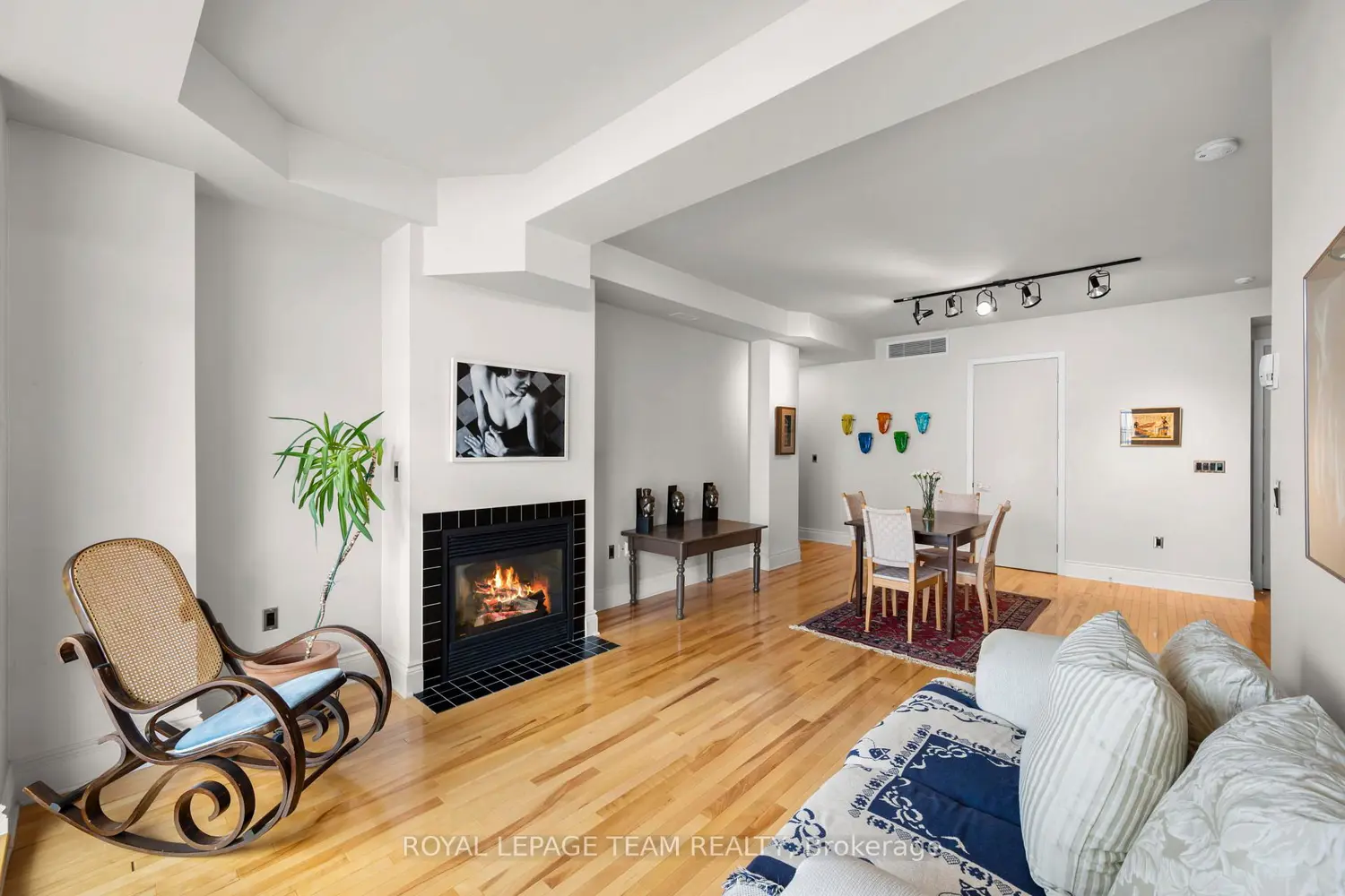 Additional image 10 of 260 Besserer Street 202