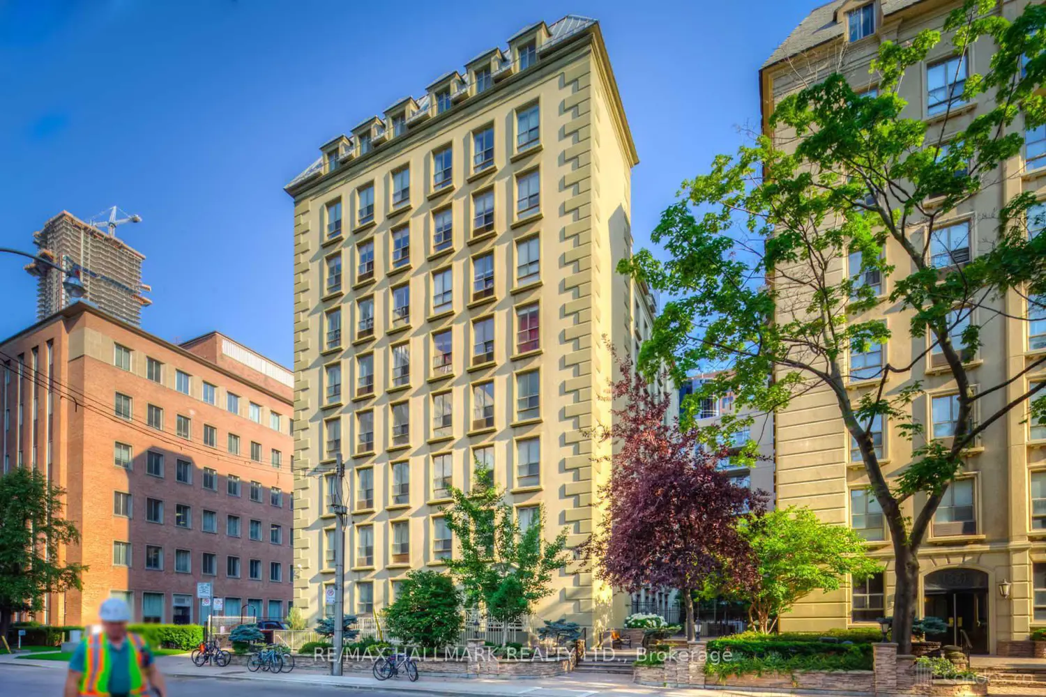 88 Charles Street 105