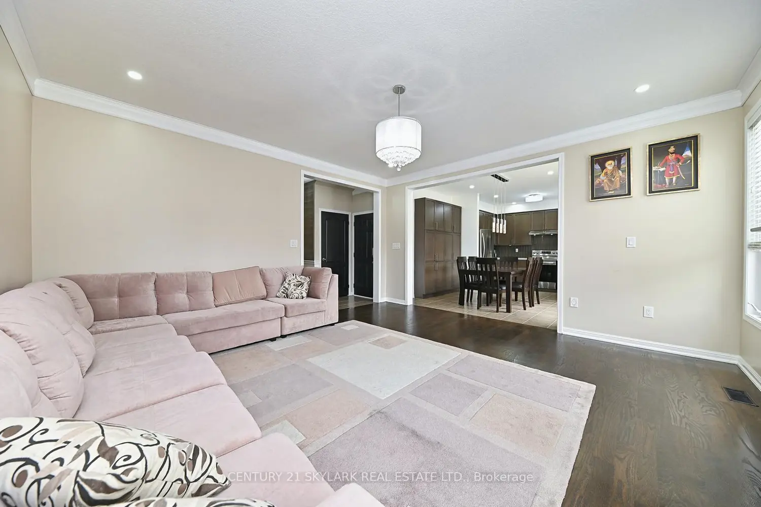 24 Dalton Drive photo 4