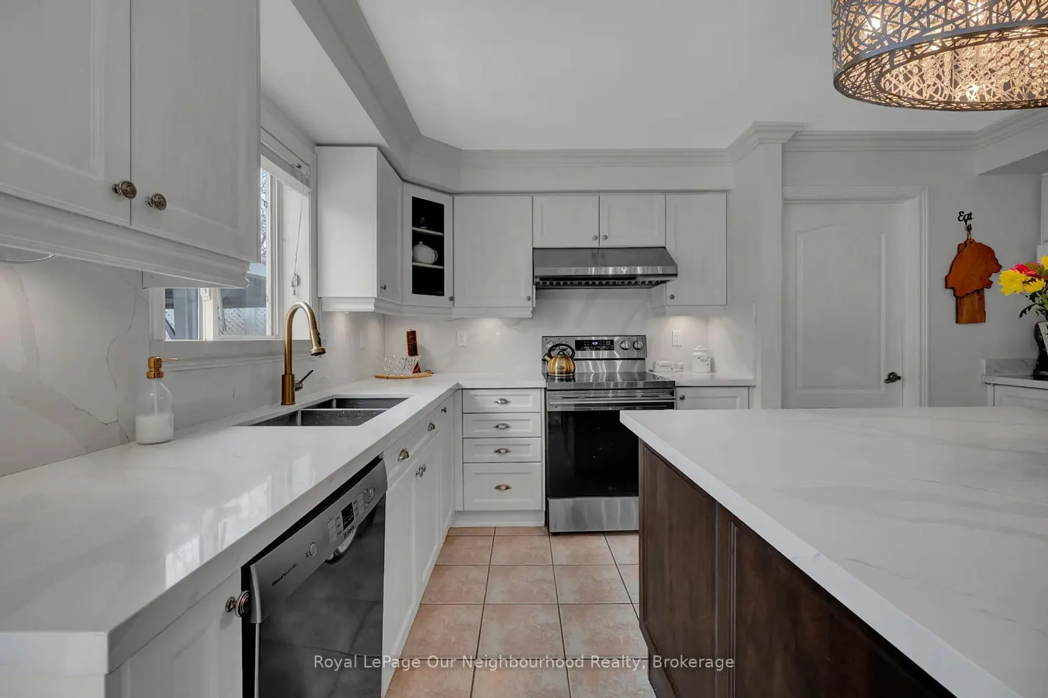 24 Kingham Avenue photo 5