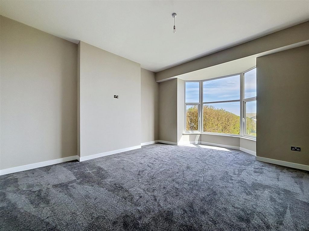 Additional image 3 of 4 bed end terrace house for saleEsplanade, Hornsea HU18
