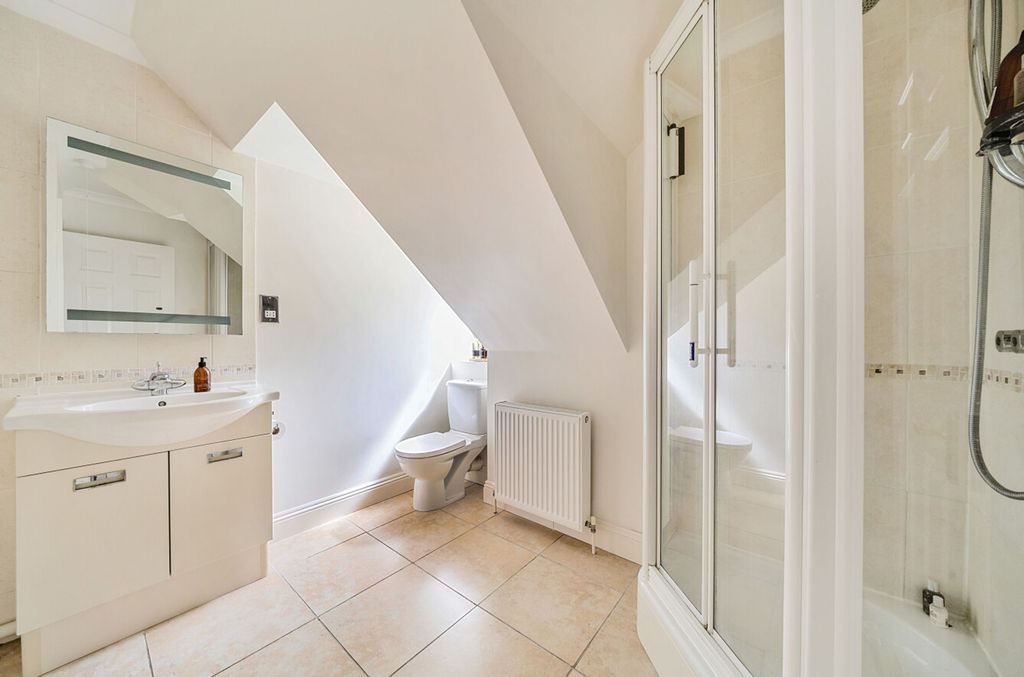 Additional image 18 of 4 bed detached house for salePembury Road, Havant PO9