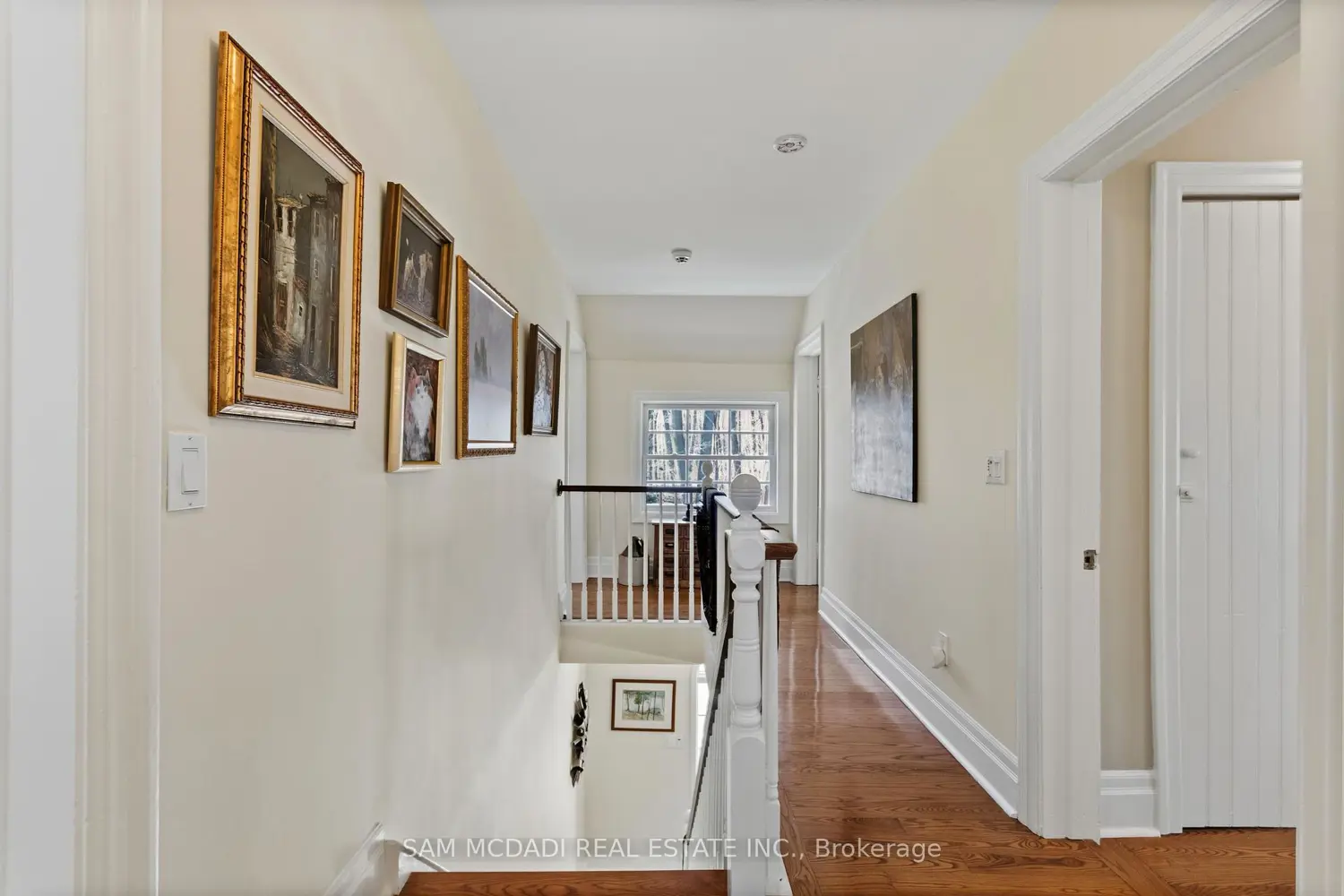 990 Roper Avenue photo 4