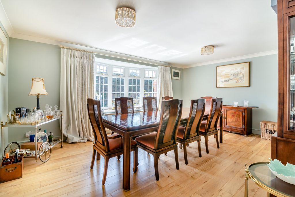 Additional image 6 of 4 bed detached house for saleSt. Marys Road, Hayling Island, Hampshire PO11