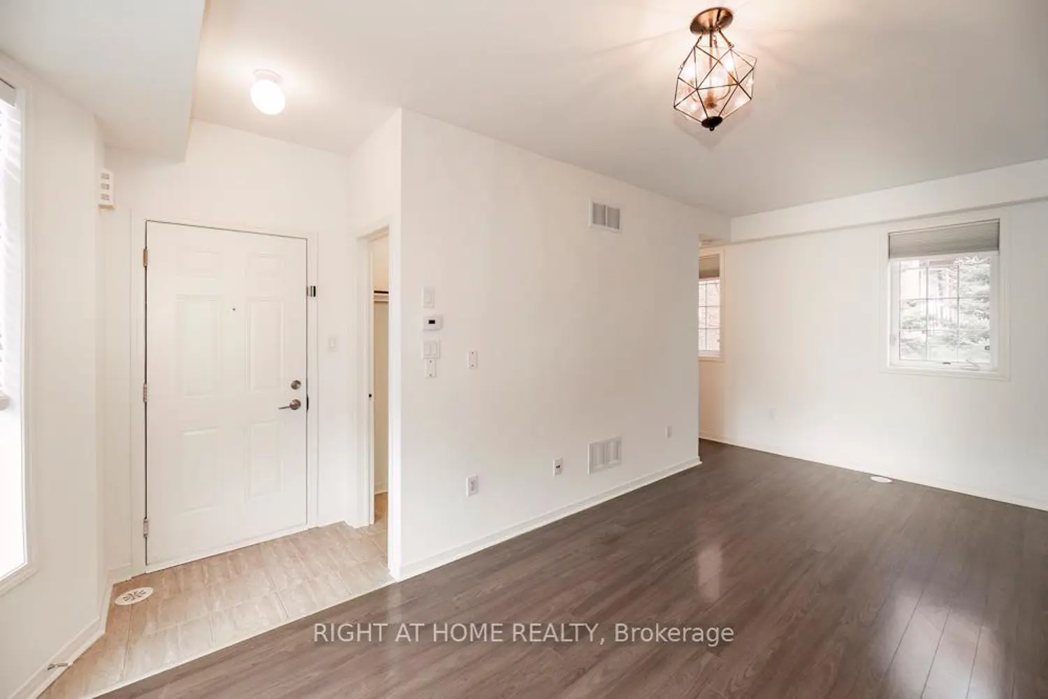 401 Beechgrove Drive 61 photo 2