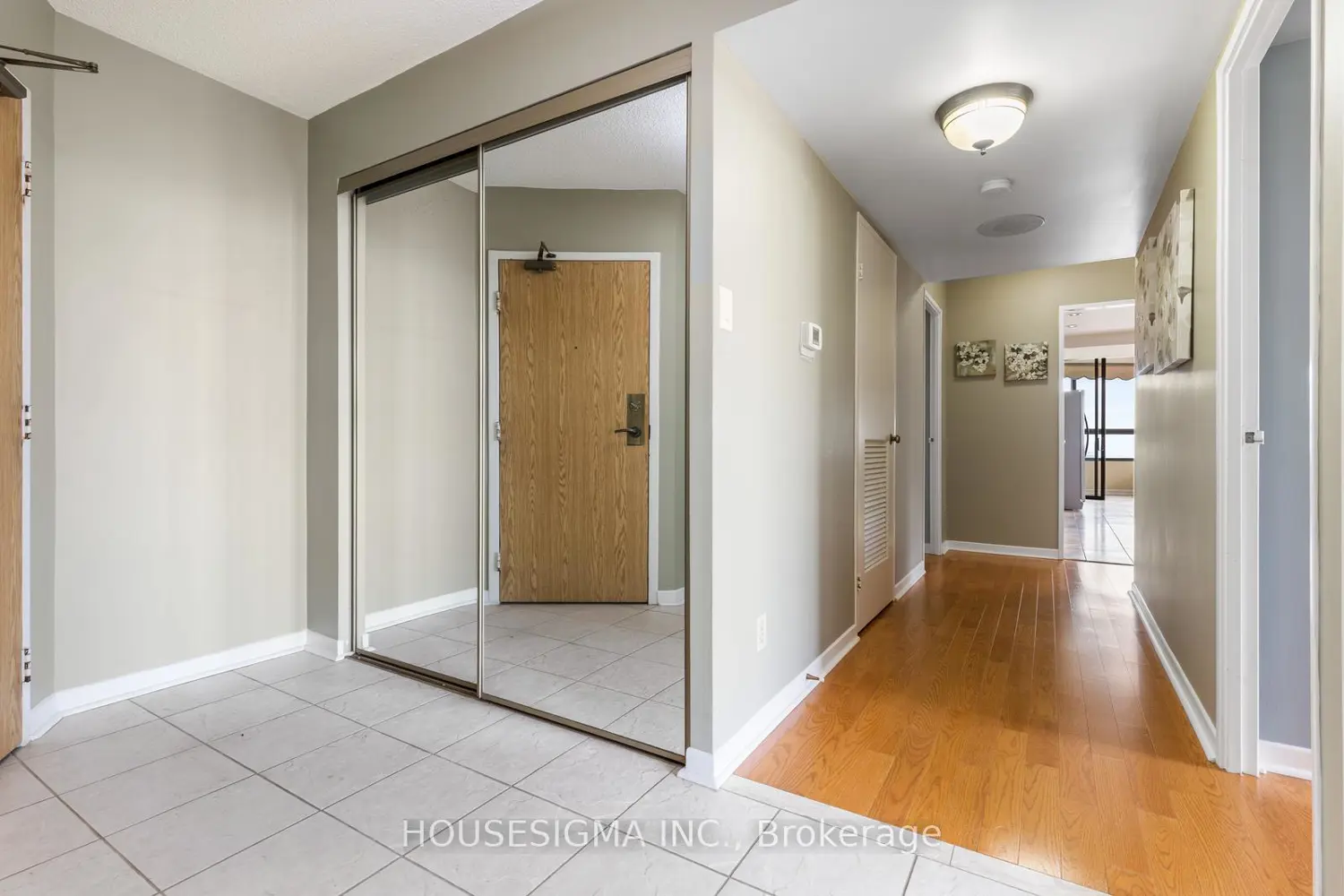 1300 Bloor Street 2010 photo 2