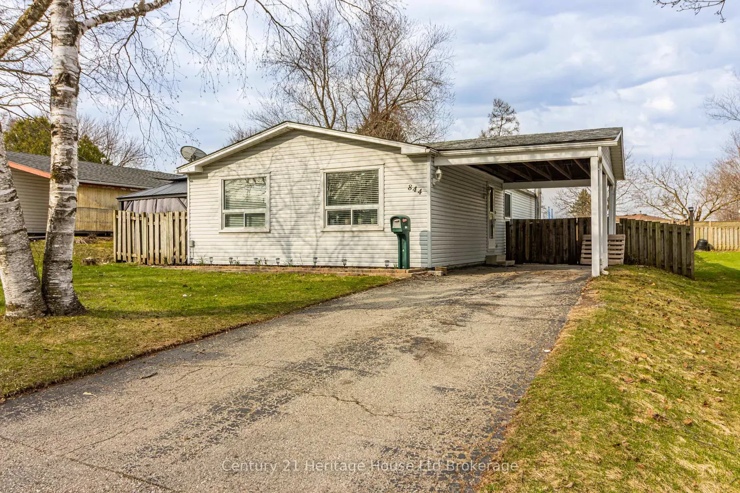 844 Sunset Boulevard