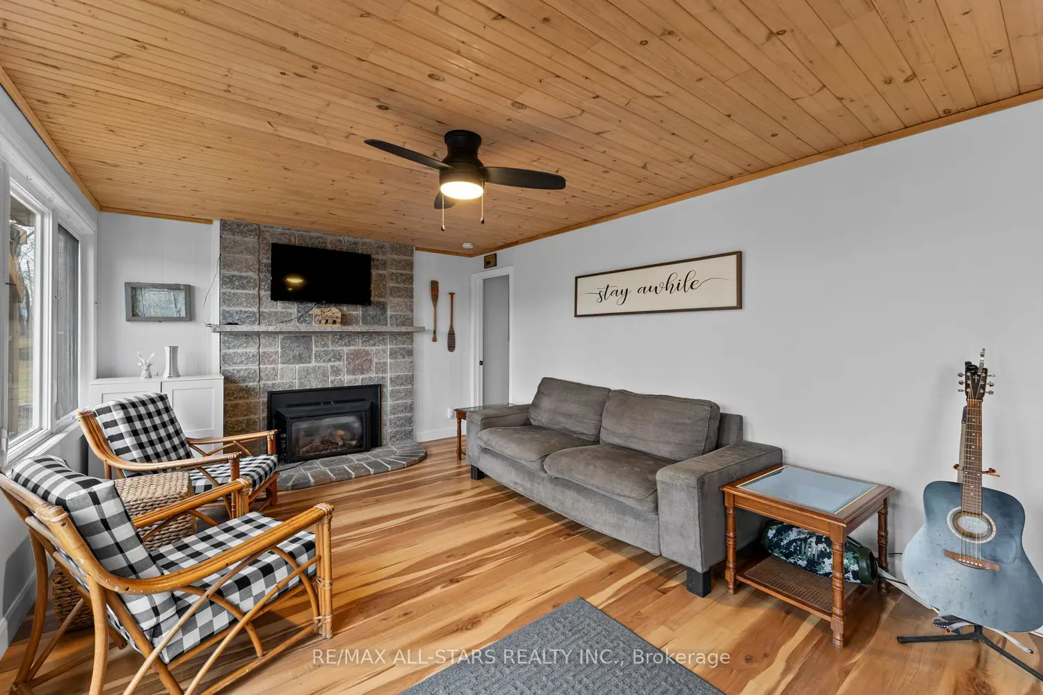 244 Deer Bay Reach Road photo 4
