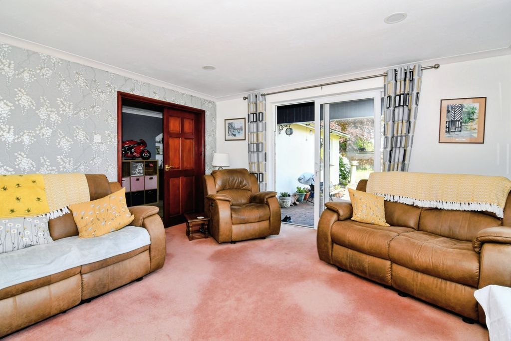 3 bed detached bungalow for saleStation Road, Holsworthy EX22