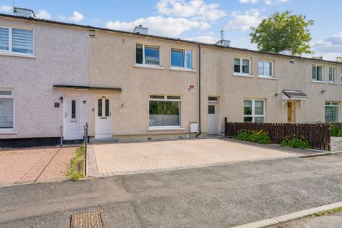 50 Stoneside Drive, Eastwood, Glasgow G43