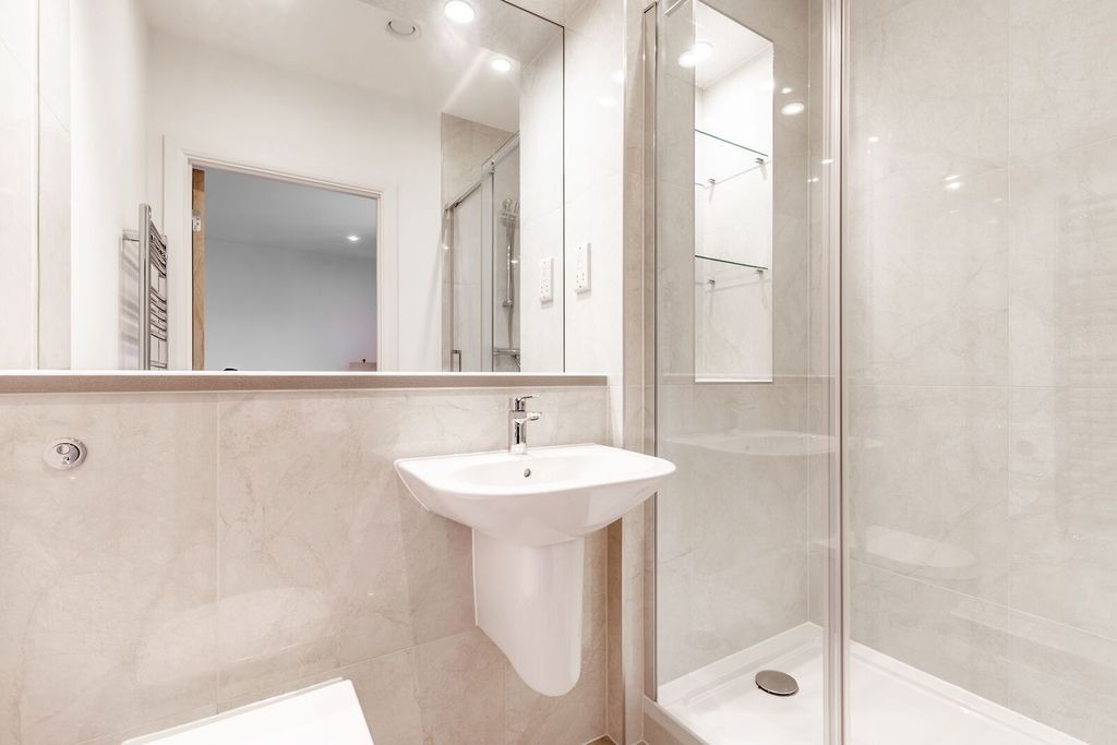 Additional image 9 of 3 bed flat for saleCarnegie House, Harrow On The Hill, Harrow HA1