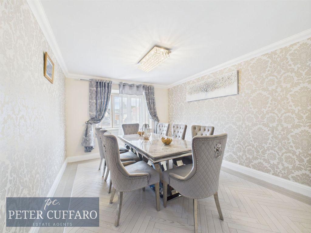 Additional image 3 of 4 bed detached house for saleDerby Road, Hoddesdon EN11