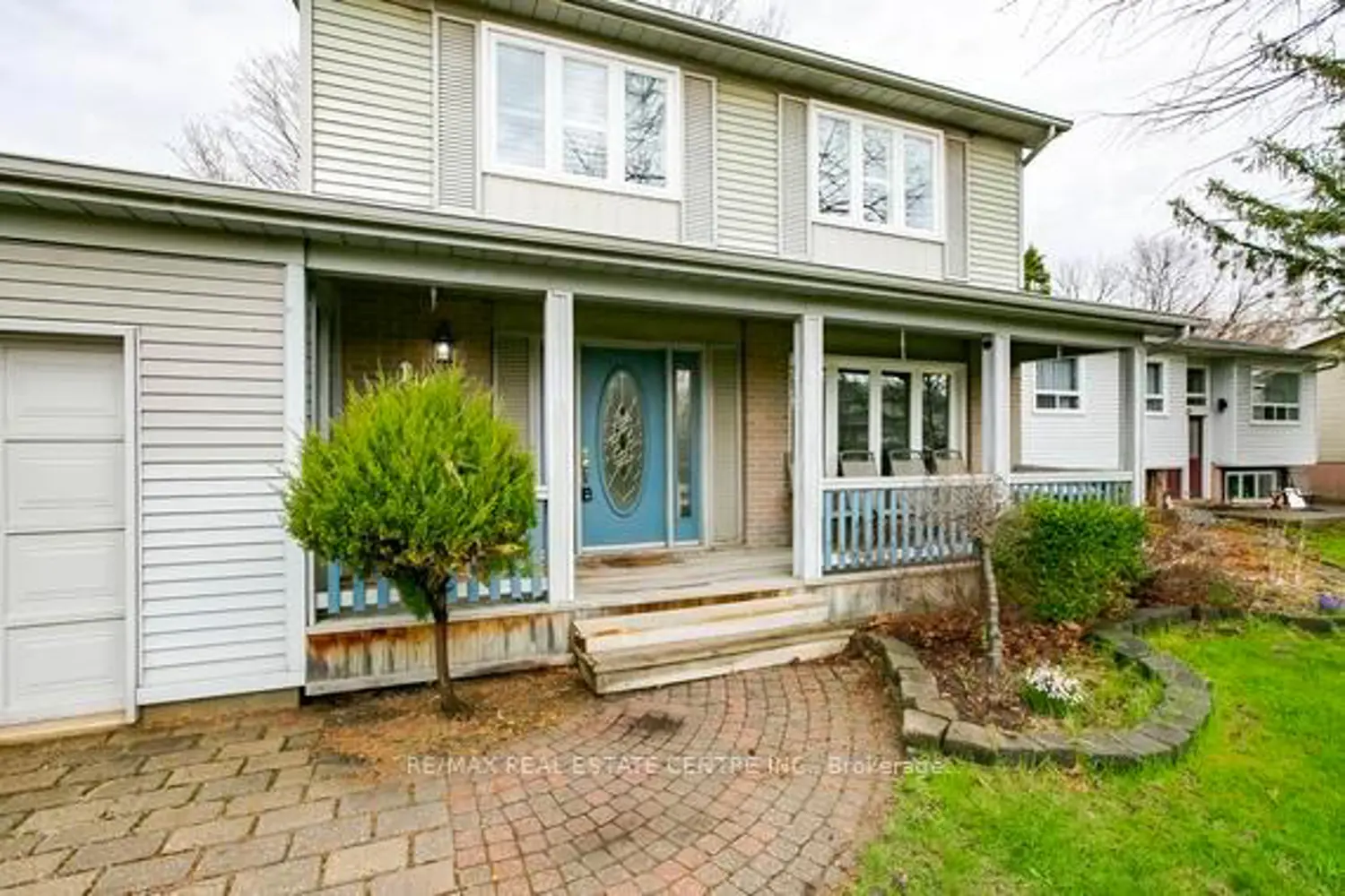125 Madoc Drive photo 2