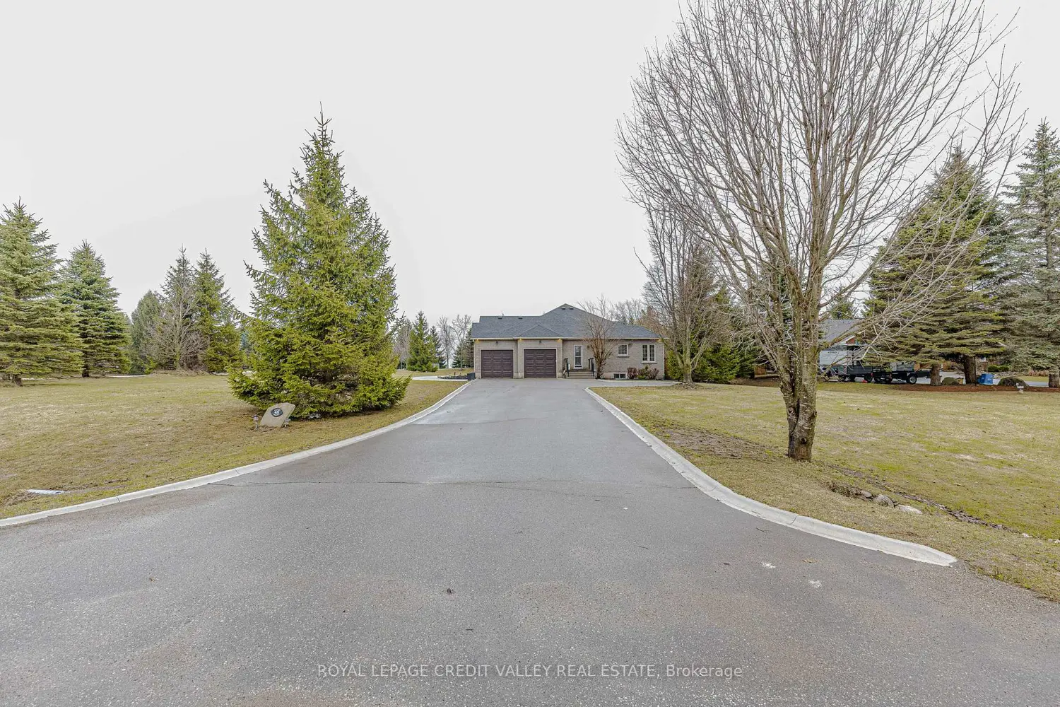 48 Rayburn Meadows Road photo 2
