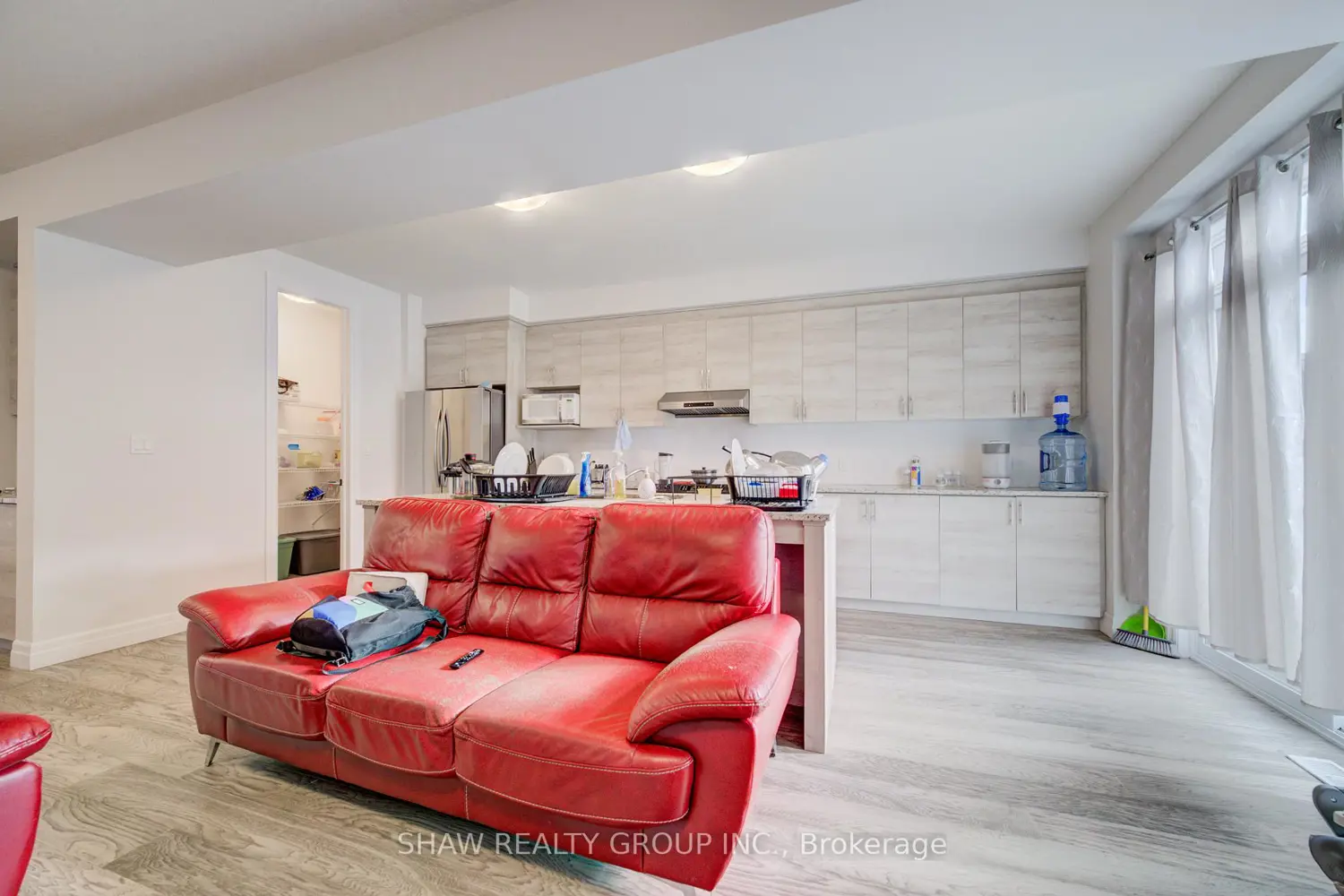 32 Faith Street 19 photo 2