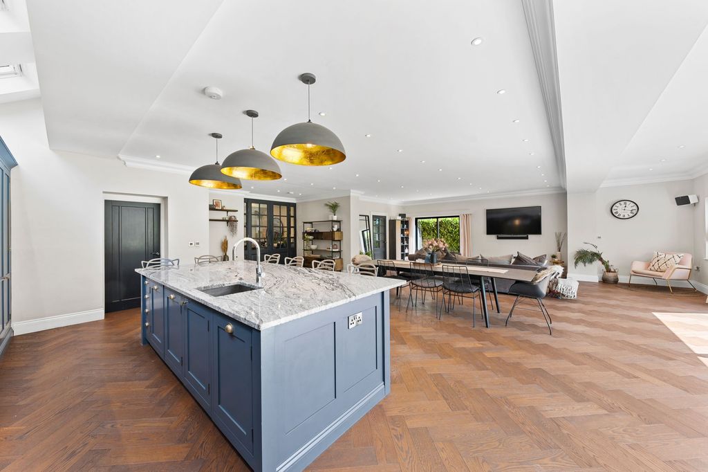 Additional image 9 of 6 bed detached house for saleRutland Drive, Harrogate HG1