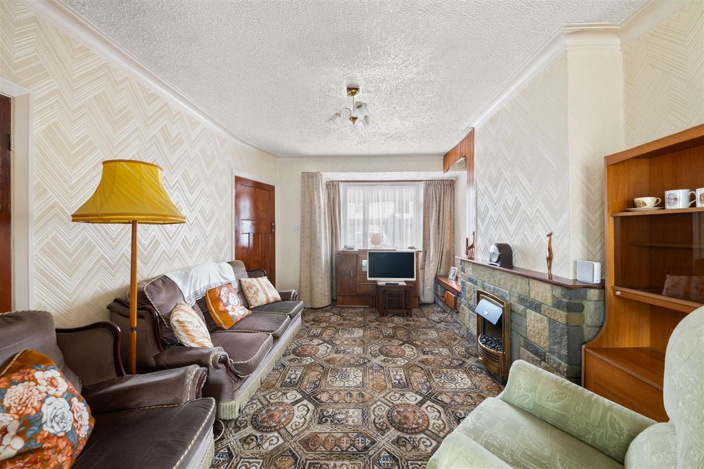 Additional image 13 of 2 bed terraced house for saleWoodrow Avenue, Hayes UB4