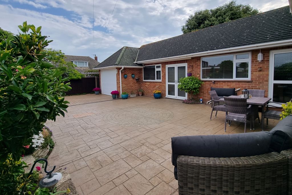 Additional image 2 of 3 bed detached house for saleHayling Island, Hampshire PO11