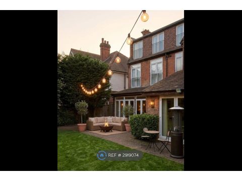 Hanger Lane Ealing, London W5, Studio to rent