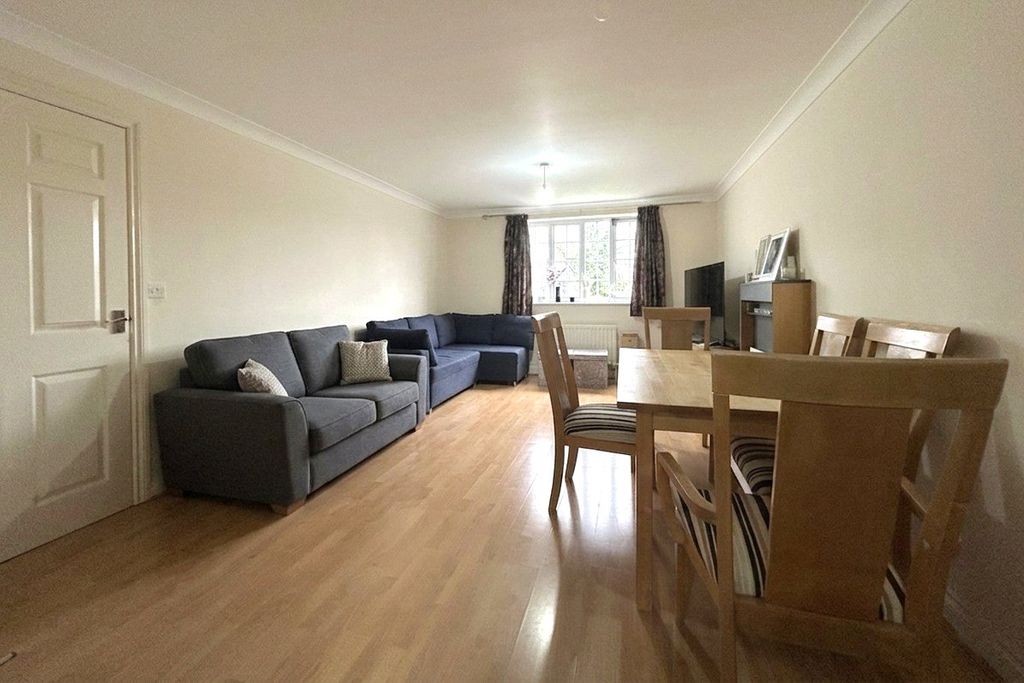 Additional image 5 of 1 bed flat for saleFoundry Close, Hook, Hampshire RG27
