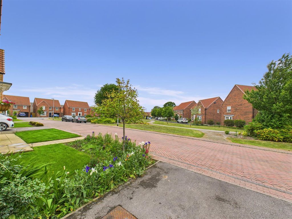 Additional image 20 of 4 bed detached house for saleField View Drive, Hessle HU13