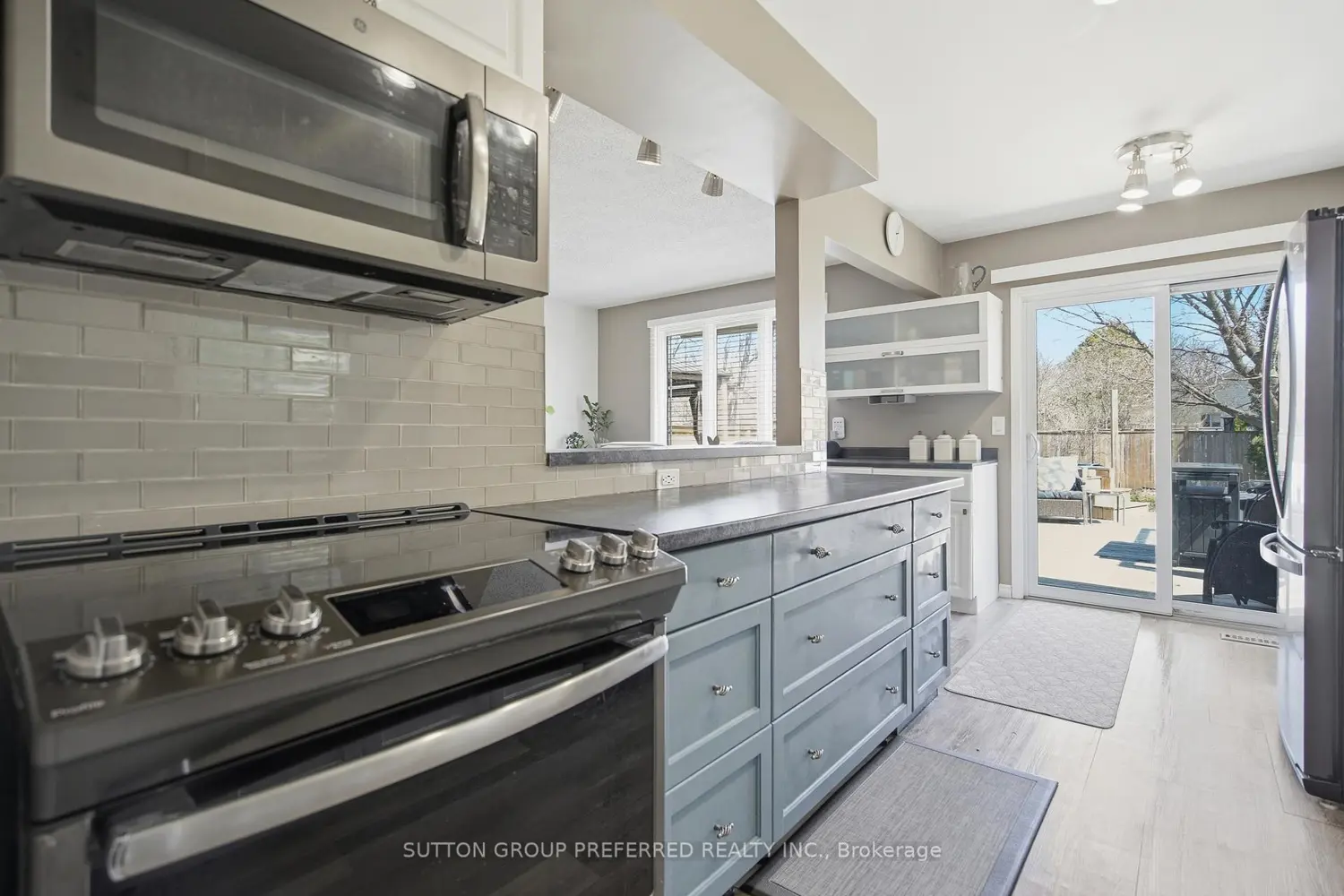 227 Edmunds Place photo 3