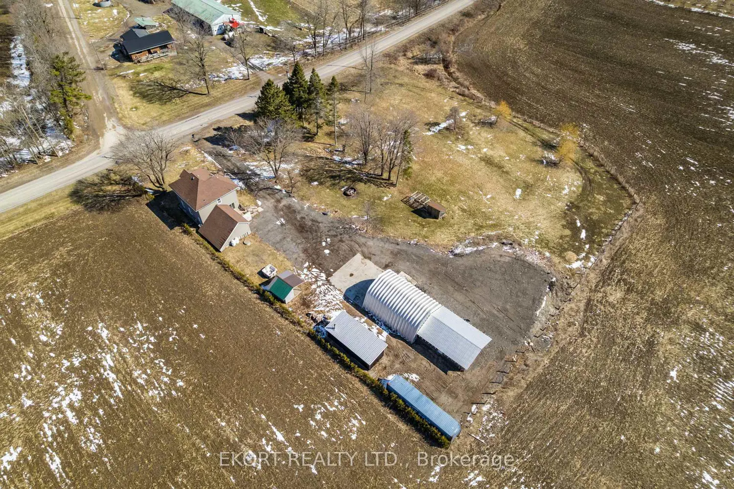 201 Concession 8 Road photo 3
