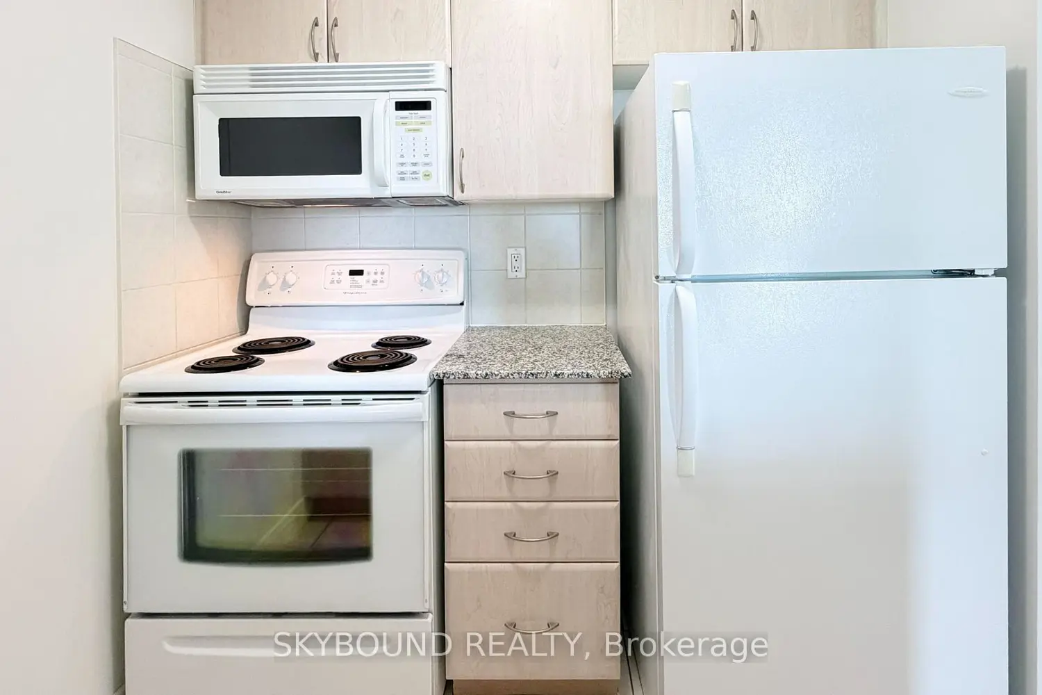 35 Bales Avenue 1209 photo 5