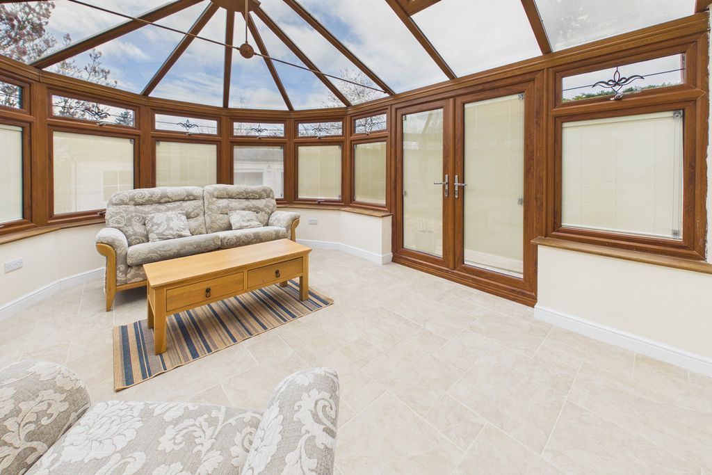Additional image 20 of 4 bed detached house for saleGreen End Road, Hemel Hempstead HP1
