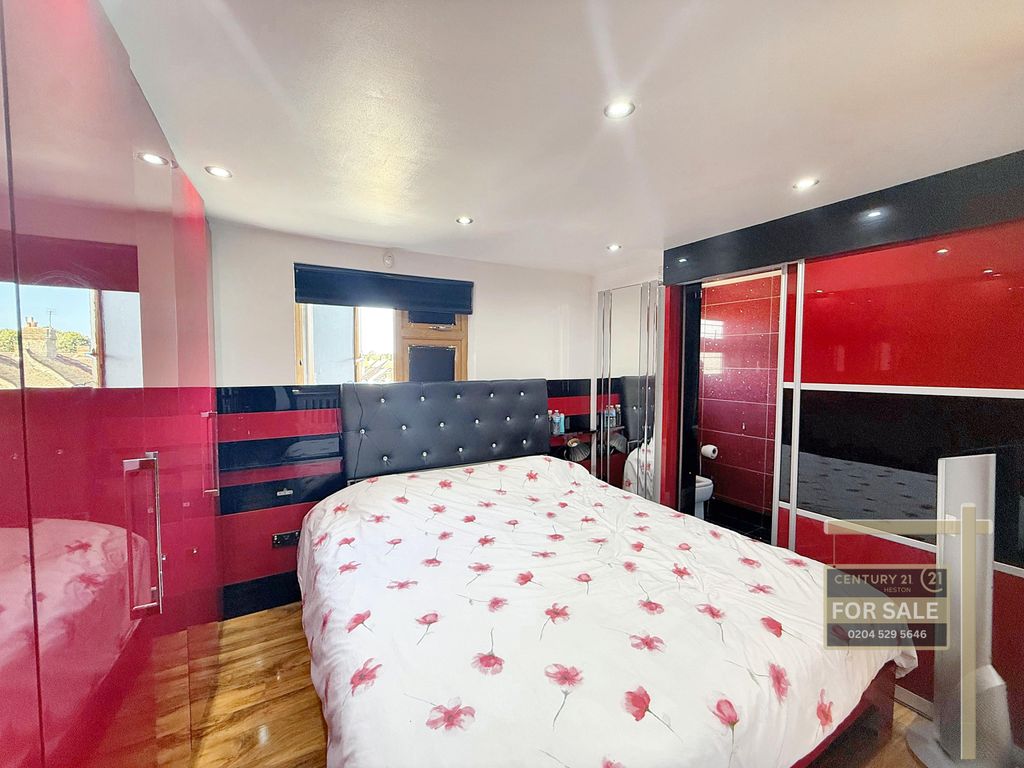 Additional image 17 of 5 bed semi-detached house for saleOxford Avenue, Hayes UB3